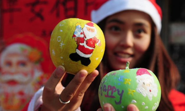 Explainer: Why China Celebrates Christmas with Apples